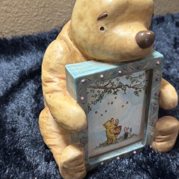 Disney Charpente Classic Pooh Bear Picture Frame Sitting Pose Vintage Resin - Picture 2 of 5